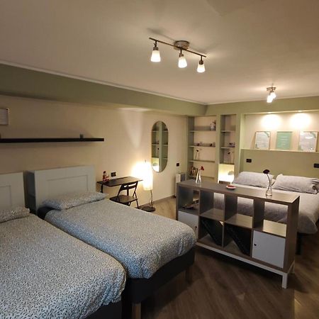 Appartamento Aleph With Private Parking, Next Train Station Como Ngoại thất bức ảnh