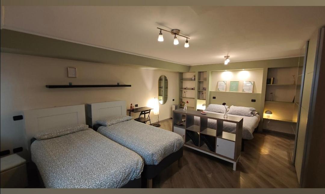 Appartamento Aleph With Private Parking, Next Train Station Como Ngoại thất bức ảnh