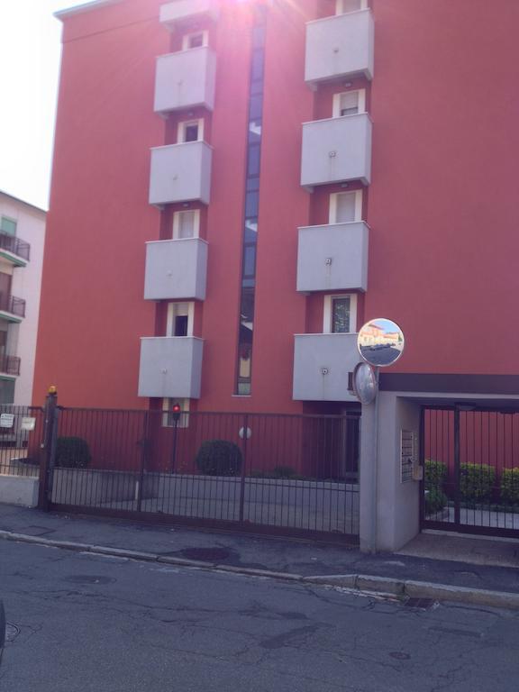 Appartamento Aleph With Private Parking, Next Train Station Como Ngoại thất bức ảnh